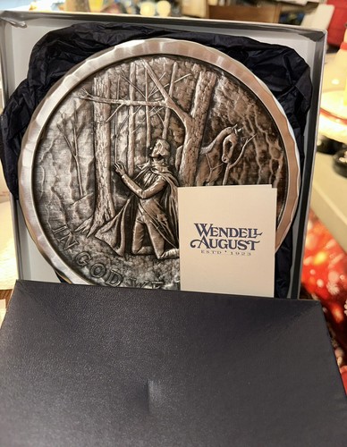 Hammered Aluminum WENDELL AUGUST FORGE Plate 7" Boxed In God We Trust - Picture 8 of 10