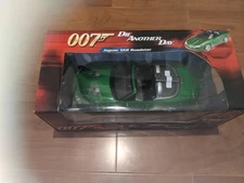 Skynet 1/18 Diecast No.04 007 Bond Jaguar XKR Roadster Die Another Day Minicar