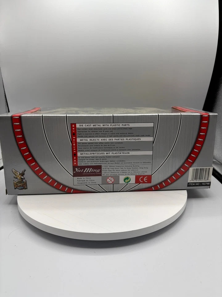 Road Signature 1953 Yellow Packard Caribbean Convertible 1:18 Diecast - Image 4 of 4