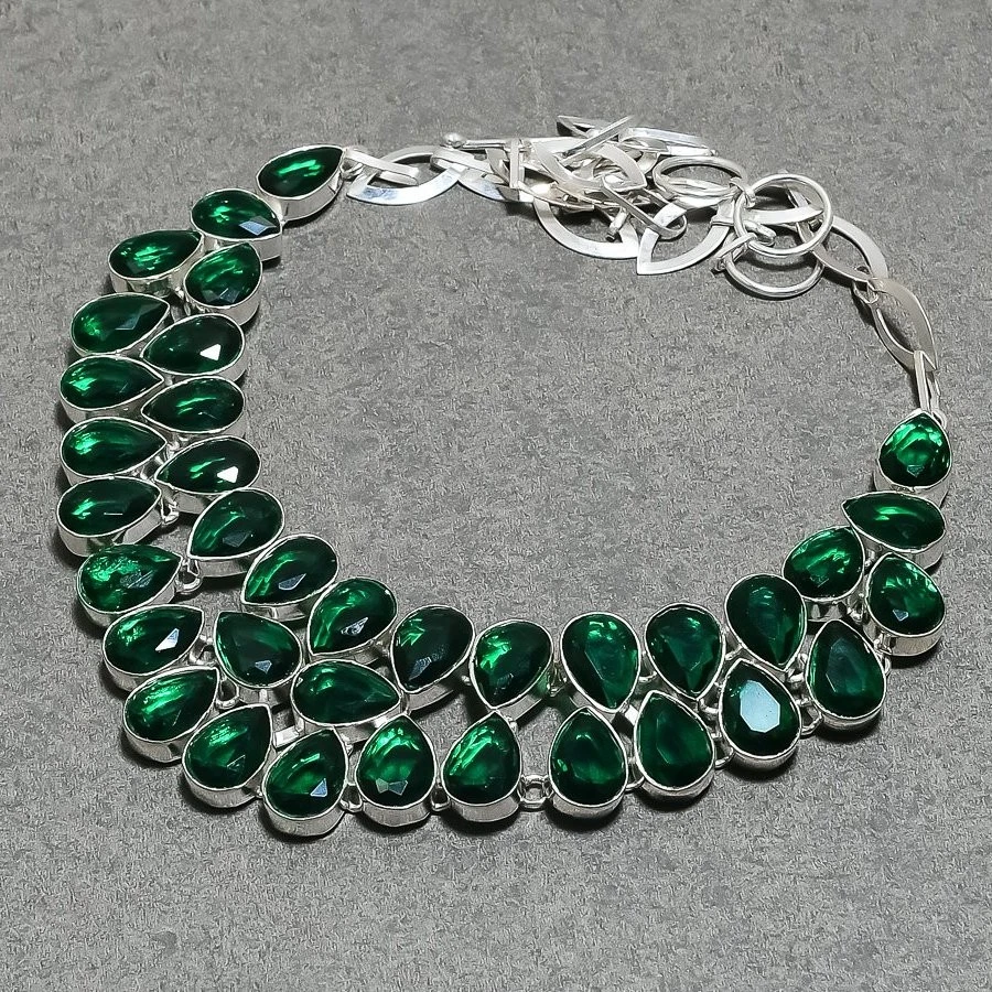 Collar de joyería único hecho a mano con piedras preciosas de diopsido cromado facetado 18" Foto 4 de 4
