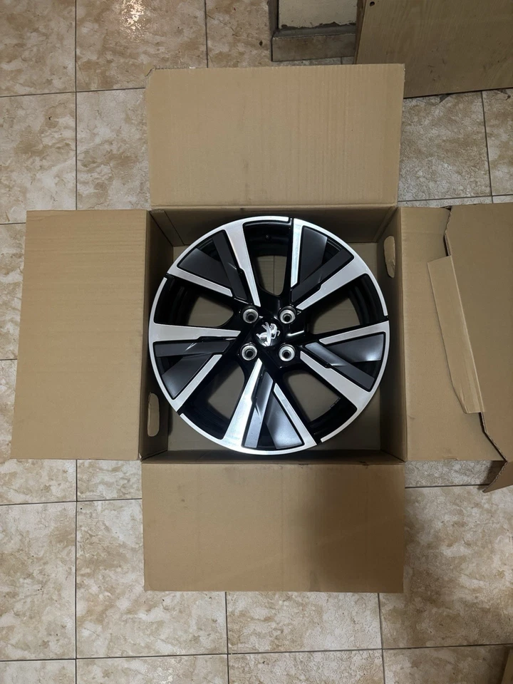 cerchi 17 peugeot 208 - Immagine 2 di 4