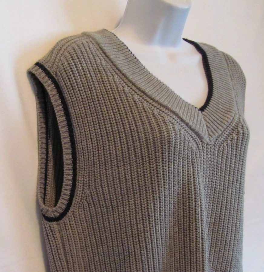 Chaleco Suéter Abercrombie & Fitch Gris Tejido Acanalado Cuello en V Mediano Preppy Nuevo con Etiquetas Foto 4 de 4