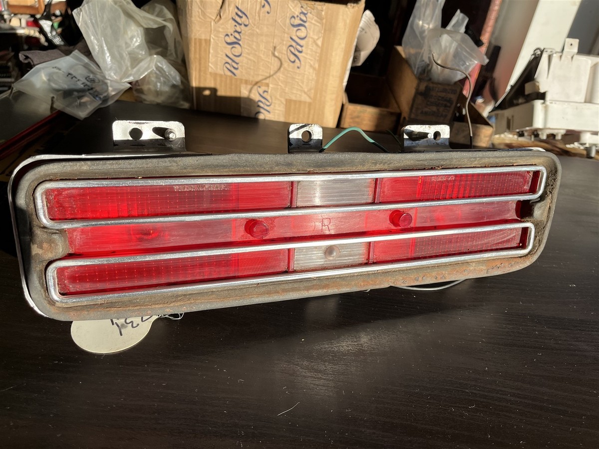 1973-74 Pontiac Ventura 75-77 Astre Right Tail Light Assembly OEM