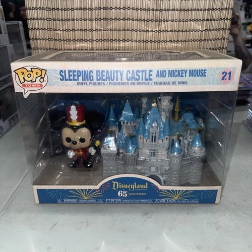 Funko Pop! Town: Disney - Sleeping Beauty Castle and Mickey Mouse #21