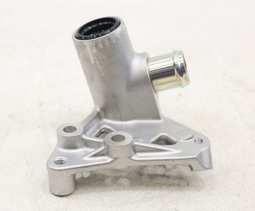 NEW OEM Isuzu Engine Crankcase Vent Bracket 8981401462 NQR NEW OEM Isuzu Engine Crankcase Vent Bracket 8981401462 NQR