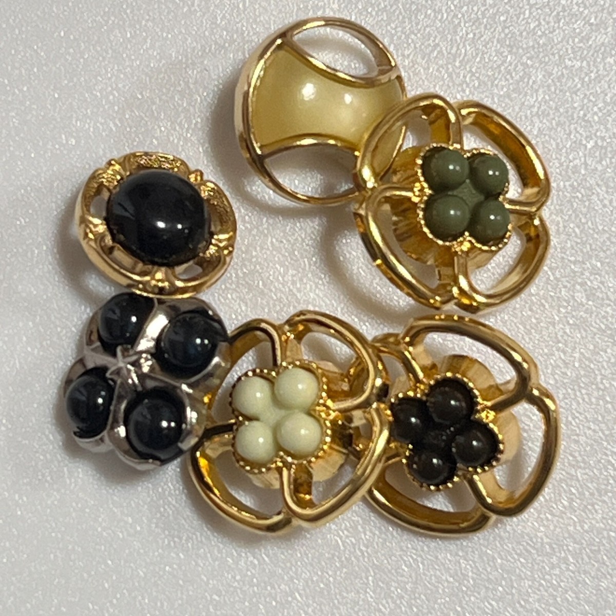 正月 Boo 正月 Boo White Black Japan Decorative Button Footed Set Vintage Sewing