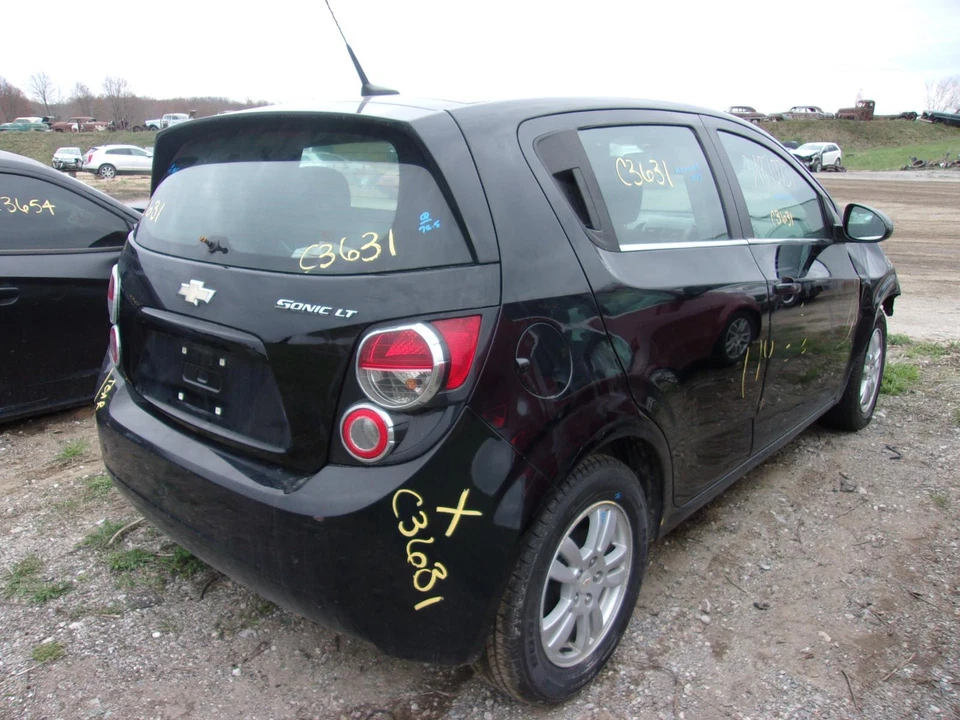 Used Seat Rear fits: 2012 Chevrolet Sonic  Grade A Foto 4 de 4