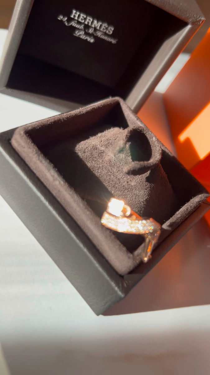 BNIB Hermes Kelly Gavroche Ring in Rose Gold with Diamonds