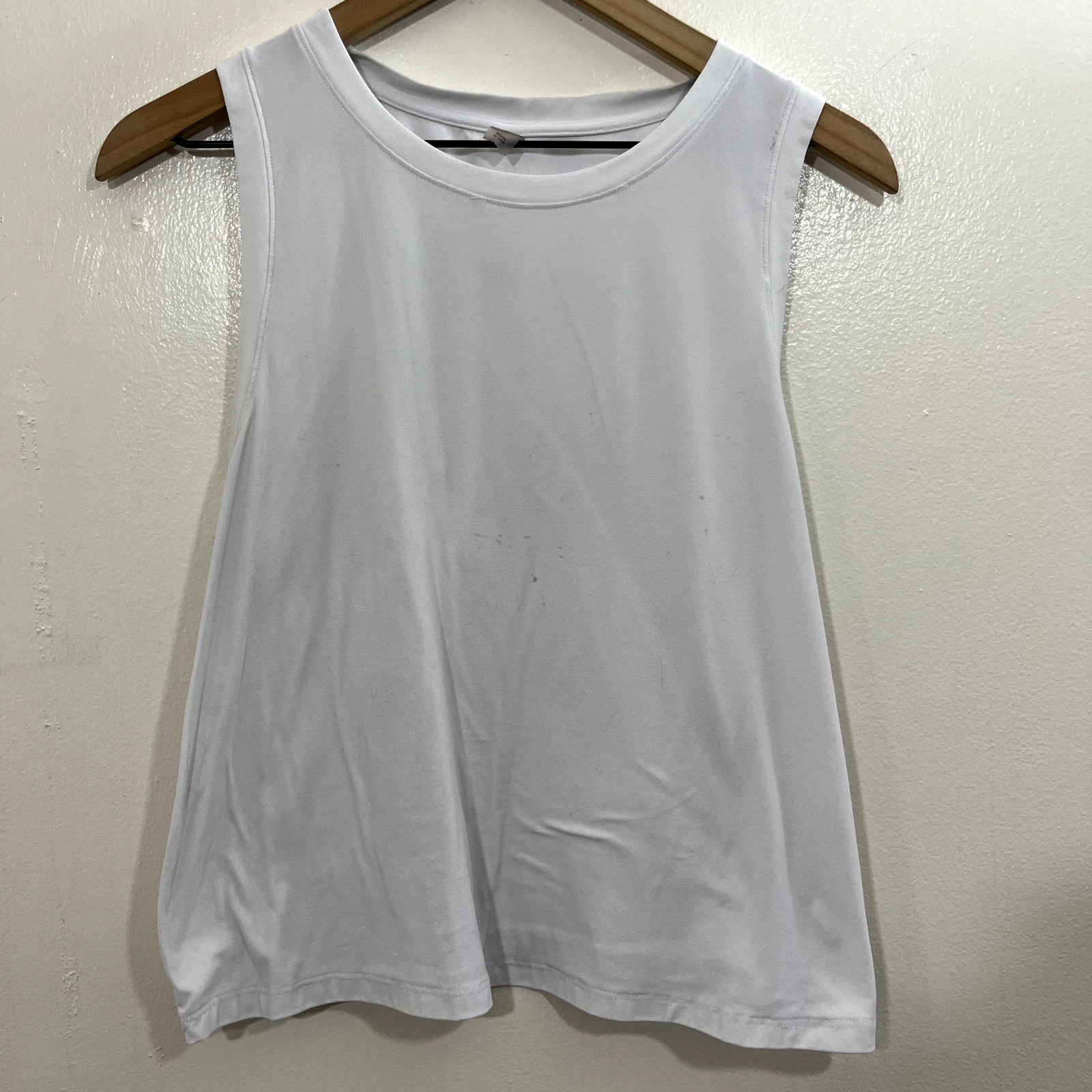 beyond-yoga sleeveless athleisure featherweight tank-top