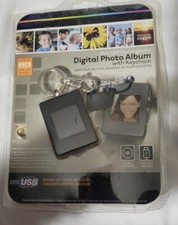 New Innovage 8mb USB Rechargeable Digital Photo Album with Keychain Sealed