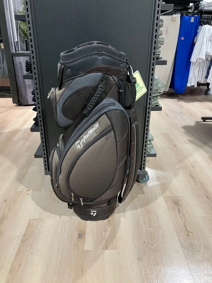 Bolso TaylorMade negro unisex (usado) Foto 2 de 4