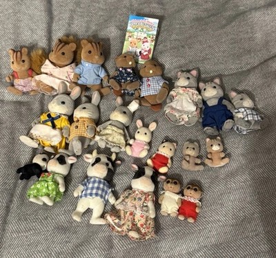 Vintage Calico Critters Pets Lot Of 21  several Different Family Sets   HTF