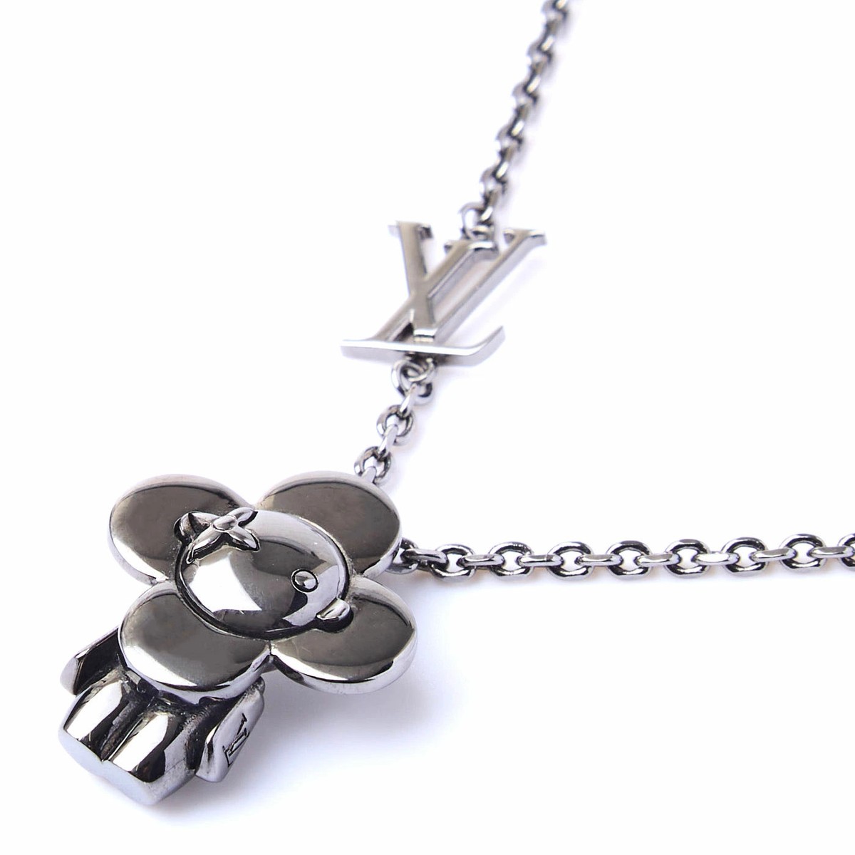 LOUIS VUITTON ヴィヴィエンヌ ネックレス シルバー Louis Vuitton Vivienne Pendant Necklace M00831 Gunmetal Charm