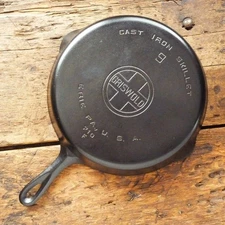 Vintage GRISWOLD Cast Iron SKILLET Frying Pan # 9 LARGE BLOCK LOGO - Ironspoon