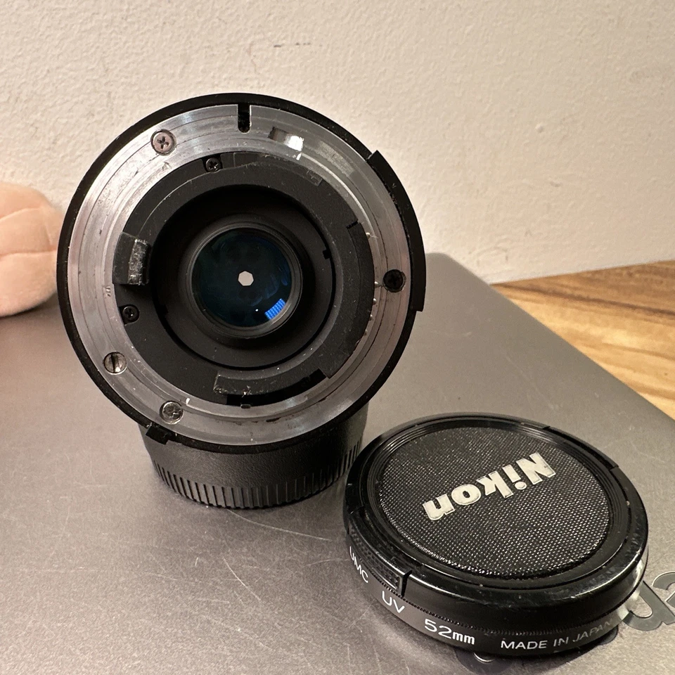 Nikon AF Nikkor 28mm f2.8D Prime Lens - Image 3 of 4