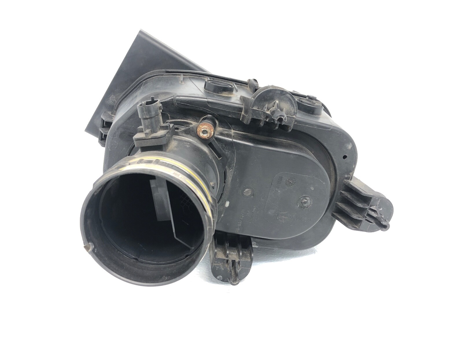 2014-2020 MASERATI QUATTROPORTE 3.0L LEFT DRIVER FRONT AIR CLEANER FILTER BOX.