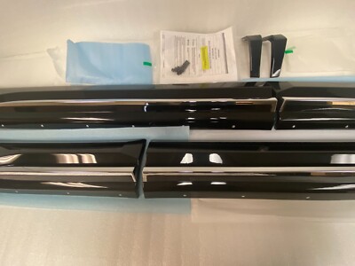 2022-24 Mitsubishi Outlander side effect rocker molding Black