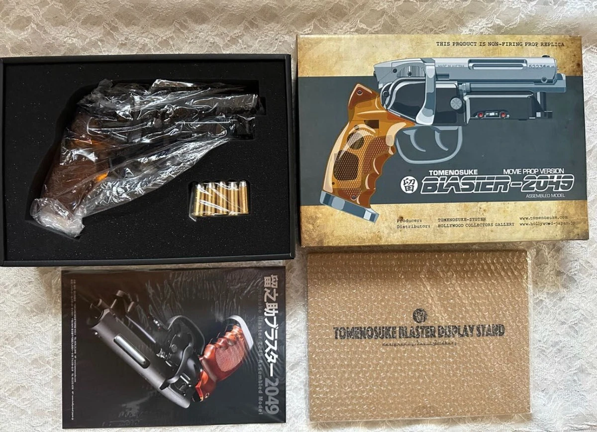 Blade Runner TOMENOSUKE BLASTER 2049 MOVIE PROP Ver. w/Stand