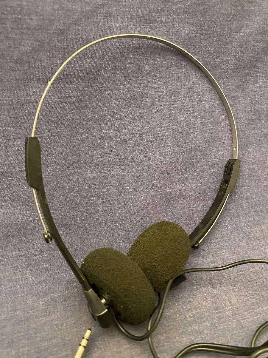Vintage Headphones 3mm Aux Black Foam Good Condition 1990s