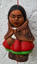 Mobile Windspiel m. 3 indigenen Ton Figuren 6-10cm a. Peru Südamerika Handarbeit