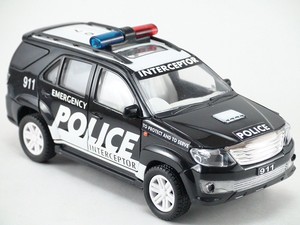 fortuner scale model