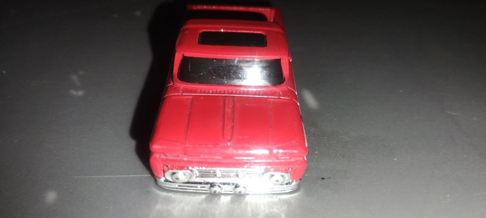 Camioneta pickup Chevy Hot Wheels Custom '62 ~ roja ~ paquete de 5 exclusiva difícil de encontrar Foto 3 de 4
