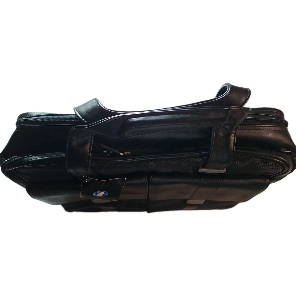 Estuche de transporte ejecutivo HP para portátil de 15,6" cuero negro sin precio base # AX679AA Foto 3 de 4