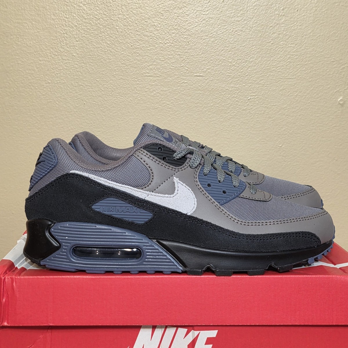 Nike Air Max 90 Smoke Grey Diffused Blue IB6392-001 Men's Size 9.5 — product photo 1 of 9