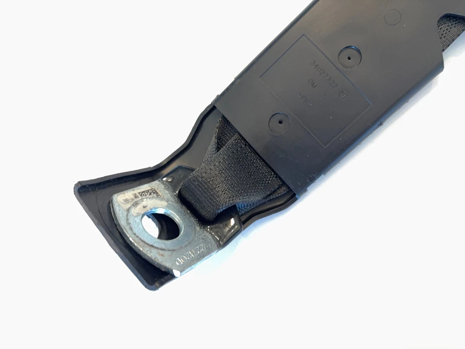 Hebilla del cinturón de seguridad trasero Dodge Ram 1500 2500 3500 2013+ Classic 5KQ371X9AB Foto 2 de 4