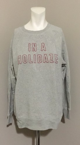 AMERICAN EAGLE GRAY IN A HOLIDAZE CREW NECK SWEATSHIRT SIZE XSMALL