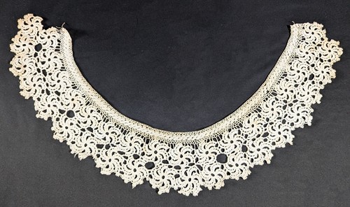 Victorian / Edwardian Antique Fashion Crochet Lace Collar - Picture 6 of 16