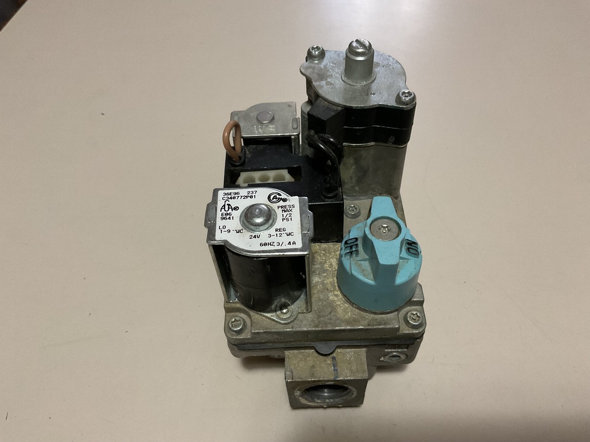 TRANE AMERICAN STANDARD C340772P01 GAS VALVE WHITE RODGERS 36E96