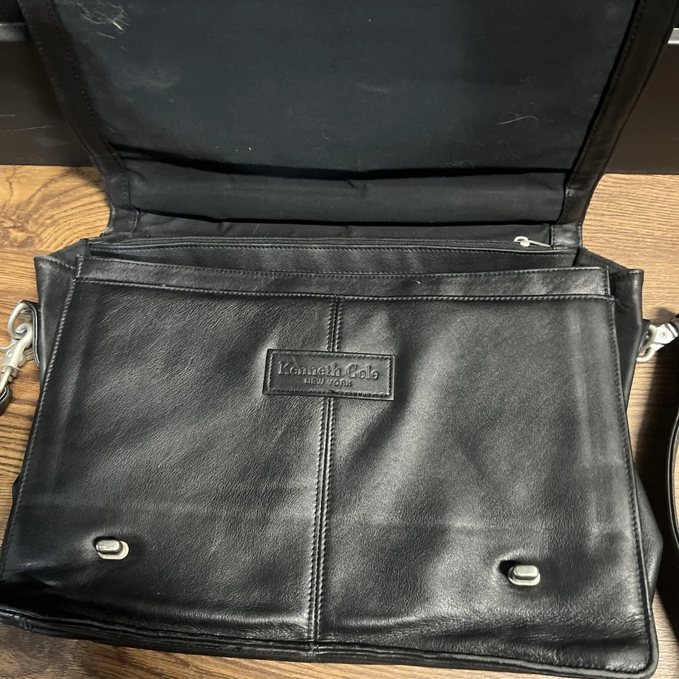 Maletín mensajero de cuero para computadora portátil Kenneth Cole Reaction vintage negocios Foto 2 de 3