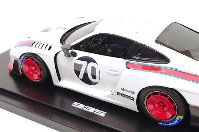 Spark 1:18 Porsche 935 #70 Martini Racing (Dealer Edition) | eBay