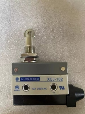 1pc New Schneider XCJ-102 Limit Switch