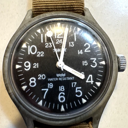Vintage 1980's Timex Manual Wind Men's MacGyver Military Watch