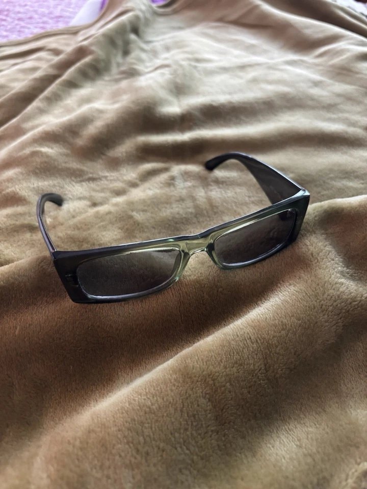 Gafas de sol Versace vintage raras 724/1 verdes hechas en Italia unisex Foto 3 de 4