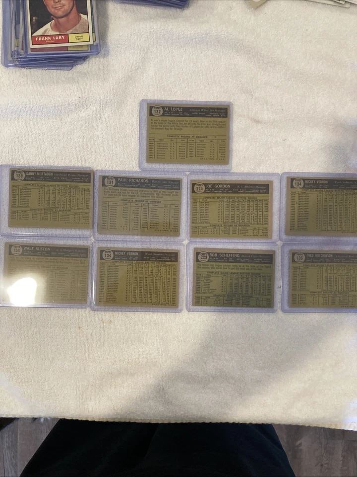 1961 Topps Baseball Mgrs - Temporada 1960 - Al López, Mickey Vernon, Joe Gordon casi nuevo Foto 2 de 4