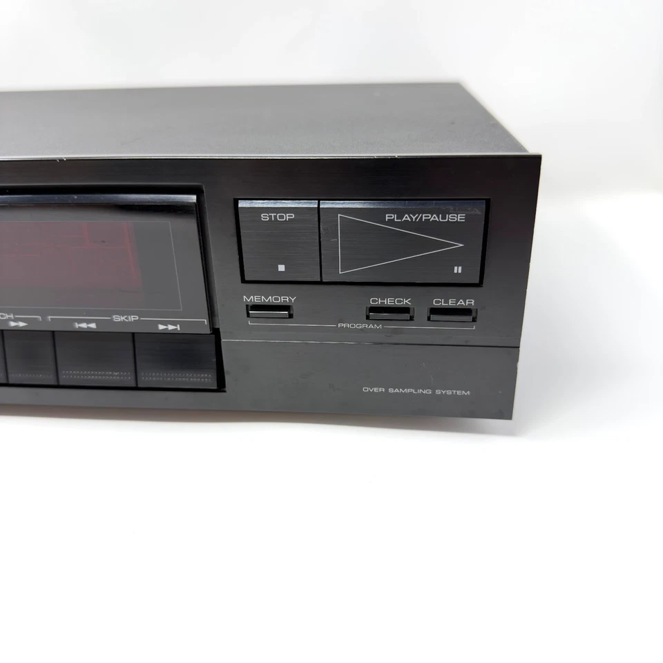 Kenwood DP47 Reproductor de Disco Compacto Negro Patín Lineal DPSS Japón Probado Funcionando Foto 4 de 4