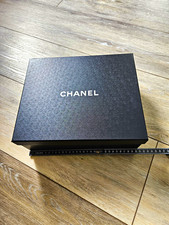 CHANEL,  30.5x25×11.5cm, Karton, Box, Schuhe...