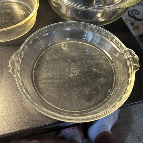 VINTAGE PYREX PIE DISH NUMBER 229 CLEAR GLASS FLUTED HANDLES 9.5 INCH COOKWARE