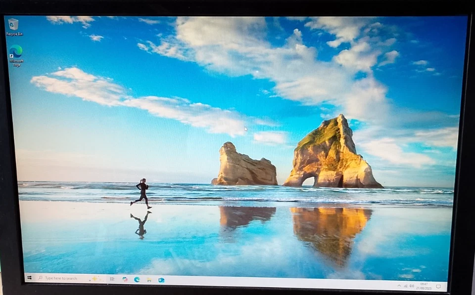 ASUS Essentio Mini Tower PC - CM6730 - 225gb SSD - 8gb DDR4 Ram - DVDRW - W10 - Image 4 of 4