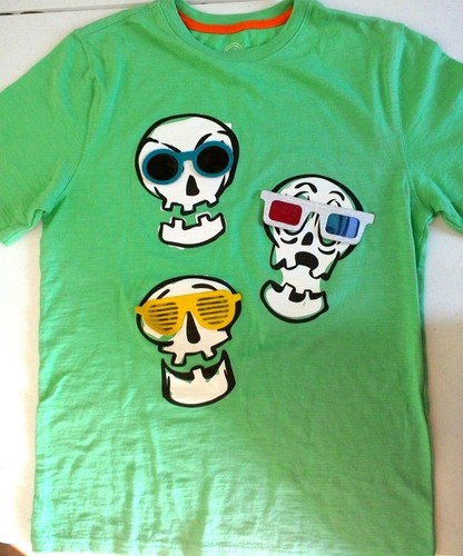 Funny Skulls w/Fabric Sunglasses Green Halloween/Party Kids Shirt Sz XL (14-16)