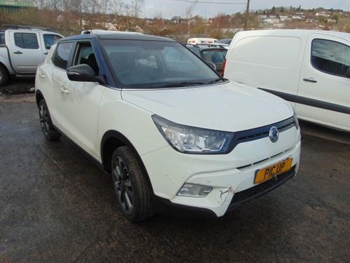 Ssangyong Tivoli 15-23 Heater Control Switch Panel With Heated Seats 391864 - Picture 9 of 9