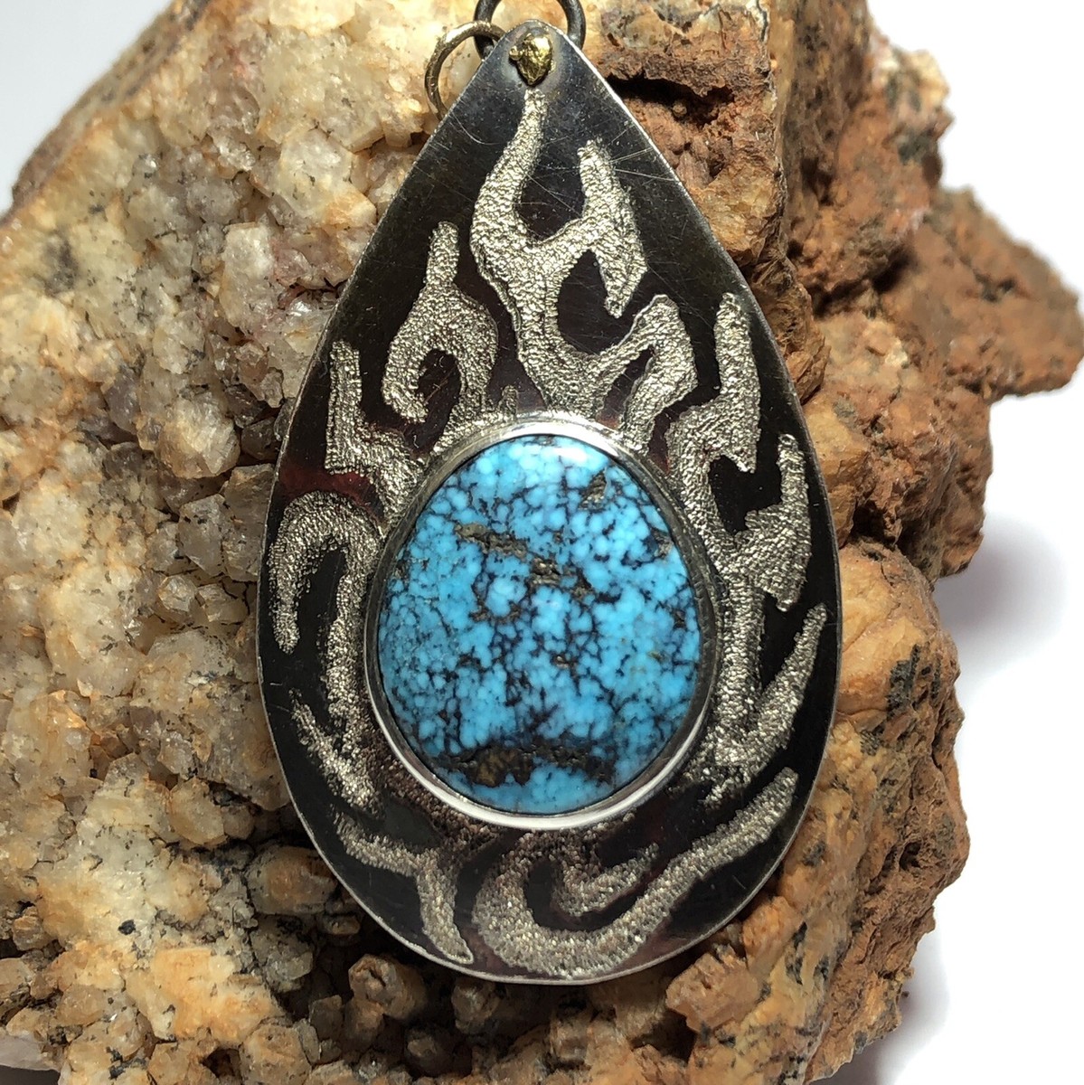 Museum Vintage Native American Navajo Tears Of Joy Turquoise Sterling Silver Necklace Museum Vintage Native American Navajo Tears Of Joy Turquoise Sterling Silver Necklace