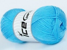 4-Skein Lot AntiPilling Baby Yarn Light 4x100g/250m Light Blue