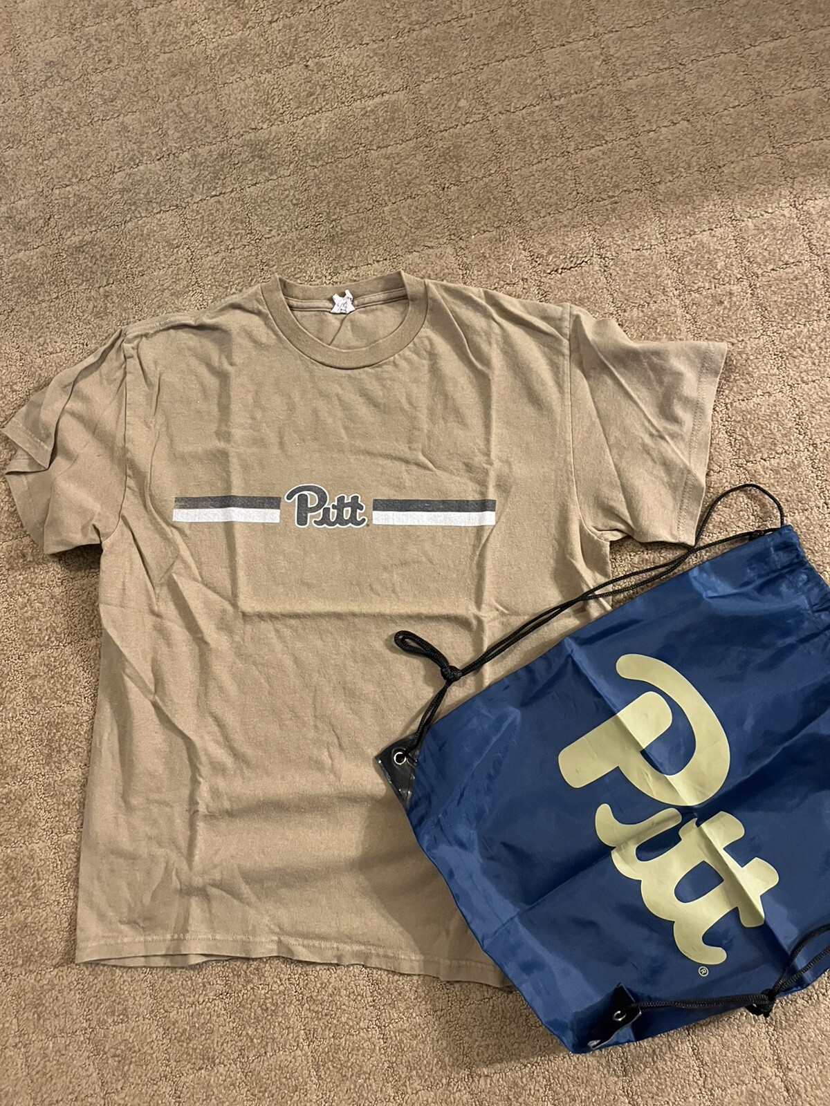 Vintage Pro Weight NCAA PITT tshirt With PITT blue Cinch Bag Size Small
