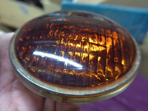 Vintage 6 Volt GE 4014A Signal Light Bulb Amber Orange Lens 4 1/2" - Picture 2 of 8
