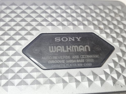 Sony Walkman WM-EX 668 Cassette Player - For Parts only - Bild 4 von 21