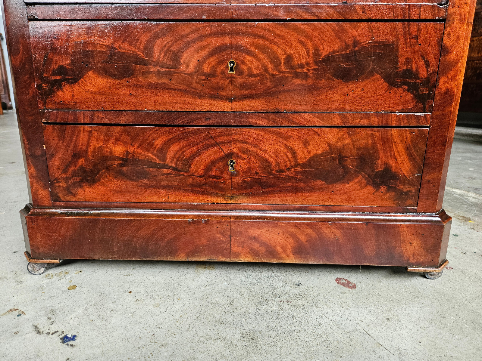 Picture 15 of 24